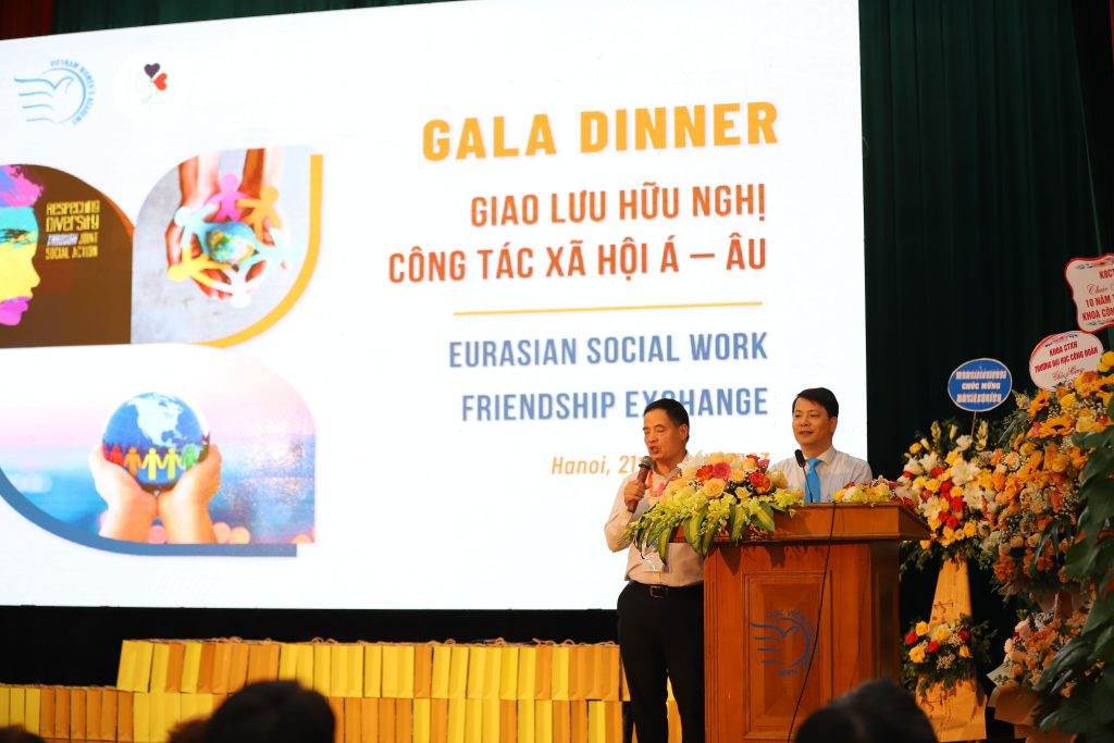 Khoa Công tác xã hội